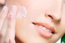 Tẩy da chết giúp da hô hấp tốt hơn