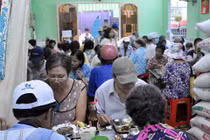 Bữa cơm 2.000 đồng!