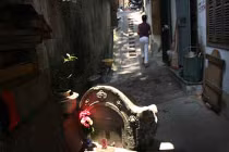 Bí mật khu mộ cổ người Tàu giữa lòng Hà Nội 