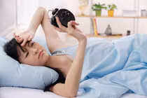 Ngủ ít có thể tăng cân