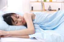 Tư thế nào nằm ngủ tốt cho lưng?