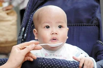 Món ăn điều trị nội nhiệt cho trẻ 