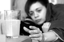 Đau bụng nặng do uống viên sủi