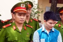 Kẻ ngồi tù, kẻ xanh mộ