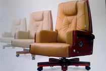 Luật còn “bất cập, không khả thi” 