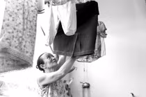 Nguy hại của việc giặt máy không phơi ngay