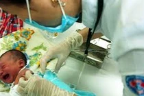 Tím tái sau sinh, cẩn thận trẻ bị bệnh thần kinh