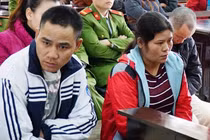 Tài xế taxi nhanh trí báo công an vụ bán trẻ em qua Trung Quốc