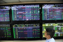 Sự cố sập sàn chứng khoán TP.HCM vẫn đang khắc phục