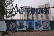 Trước khi xuất hiện hố tử thần, MHD Trung Văn dính “phốt” gì?