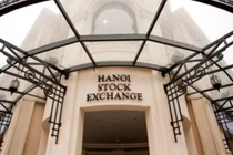 Nóng: 100 cổ phiếu bị HNX đưa vào diện cảnh báo nhà đầu tư