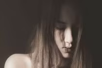 Người mẫu ảnh nude tố bị hiếp dâm: Kết quả giám định thế nào?