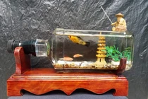 Bể cá mini trang trí nhà độc và đẹp làm từ vỏ chai rượu