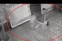Video: Nghĩ con gái bị ma nhập, bố mẹ đánh đập kéo lê về nhà