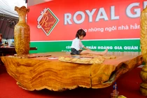 “Chiếu phân phú gia” hiếm có khó tìm của đại gia việt