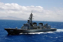 Soi chi tiết khu trục Nhật Bản diễn tập chống ngầm trên Biển Đông