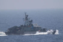 Kinh ngạc sức mạnh "tàu sân bay" mới của Hải quân Iran 