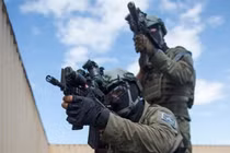 Đặc nhiệm Israel tập kích bất ngờ, quân đội Syria thiệt hại nặng