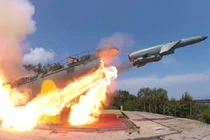 Báo Mỹ "phũ mồm" mỉa mai tên lửa bờ Utes của Nga thế nào?