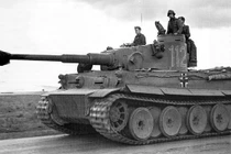 Hé lộ bí ẩn khi lính Liên Xô chiếm được xe tăng Tiger Đức 