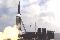 Azerbaijan dùng tên lửa Lora của Israel tấn công vào Nagorno-Karabakh