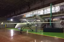 Ukraine trình làng UAV tấn công Sokol-300 "của nhà trồng được"