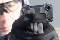 Sức mạnh súng lục tác chiến đặc biệt của lính đặc nhiệm Nga 