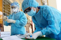 Hà Nội: Một người đau tức ngực, phát hiện dương tính SARS-CoV-2