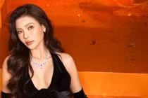 Thuý Diễm chăm mặc cắt xẻ sau công khai “nâng cấp” vòng 1