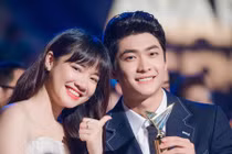 Nhã Phương rạng rỡ bên trai Hàn, "bỏ rơi" Trường Giang