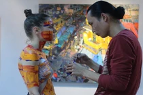 Họa sĩ vẽ trên cơ thể mẫu nude: Nhiều cô gạ gẫm ngược lại tôi