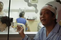 Cười lăn với clip diễn viên Trường Giang hậu trường “49 ngày"