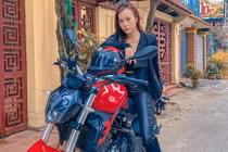 Sau tuyên bố tạm dừng đóng phim, cuộc sống của Phương Oanh ra sao?