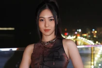 Hương Tràm “lột xác” sau 5 năm sang Mỹ