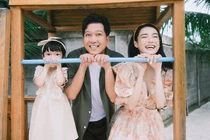 Trường Giang - Nhã Phương khoe rõ mặt con gái, kỷ niệm 4 năm cưới