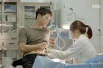 Song Hye Kyo hạ gục Song Joong Ki ngay từ phút đầu tiên