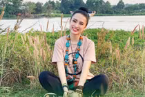 Nhan sắc rực rỡ của mỹ nhân Việt ăn chay trường, chăm lễ chùa