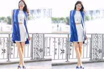 Á hậu Phạm Hương khoe chân dài eo thon trên phố