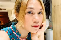 Mỹ Tâm xinh đẹp, trẻ trung ở tuổi 40 giữa ồn ào yêu trai trẻ