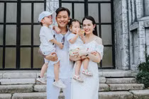 Phát ghen với hôn nhân ngọt ngào của Tuấn Hưng - Hương Baby