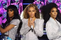 Beyonce tái ngộ Destiny's Child sau nhiều năm tan rã