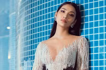 Hoàng Thùy khoe đường cong hút mắt giữa nghi vấn nâng ngực