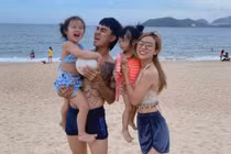 Đạt G thân thiết bên 3 mẹ con Bảo Ngọc giống một gia đình