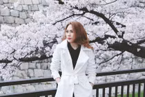 Mỹ Tâm căng tràn sức trẻ, quyến rũ dưới hoa Anh đào