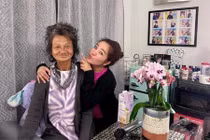 Trước vụ giúp ca sĩ Kim Ngân, danh hài Thúy Nga vướng ồn ào nào?