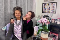 Trước vụ giúp ca sĩ Kim Ngân, danh hài Thúy Nga vướng ồn ào nào?