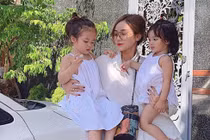 Sau chia tay Hoài Lâm, Bảo Ngọc và hai con gái giờ ra sao?