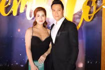 Vợ chồng Việt Anh tình tứ đi sự kiện giữa nghi vấn lục đục