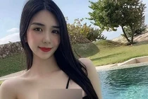 Tình cũ của Quang Lê khoe body siêu nuột, siết eo còn 52 cm