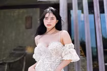 Ca nương Kiều Anh chăm diện bikini khoe hình thể gái hai con 